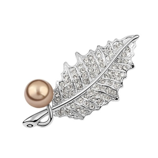 Picture of Leaf Swarovski Elements Pearl Brooch