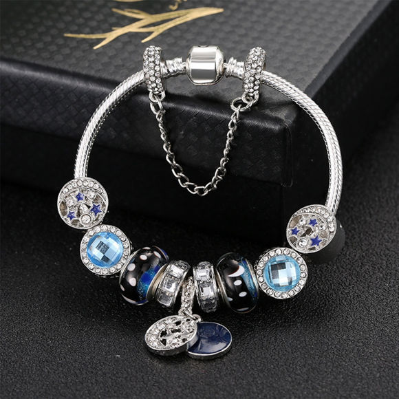 Bild von Radiation Protection Blue Star Vintage Glass Bracelet With Stars Moon Pendant