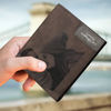 Bild von Personalisierte Herren Foto Geldbörse mit Gravur - Kaffee braun