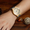 Image de Montre photo en bambou gravée pour femme avec bracelet en cuir gris - Personnalisez avec n'importe quelle photo