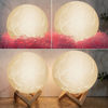 Imagen de Lámpara de luna con foto personalizada 3D mágica con control táctil para una familia amorosa (10cm-20cm)