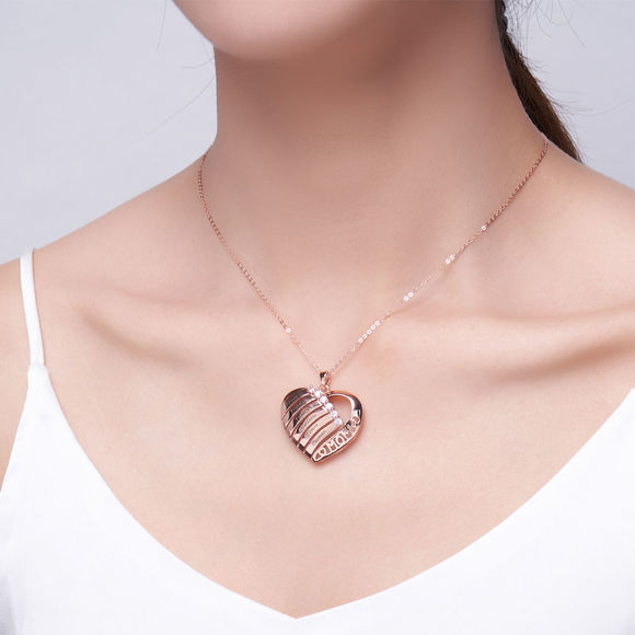 Imagen de Grabado con colgante de corazón Collar familiar de piedra natal para mamás en plata de ley 925