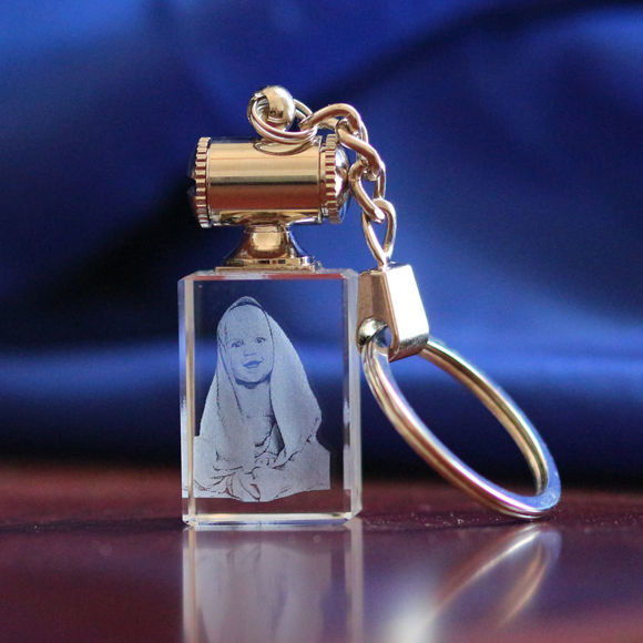 Picture of Personalized 2D or 3D Crystal Photo Keychain Gift in Rectangle