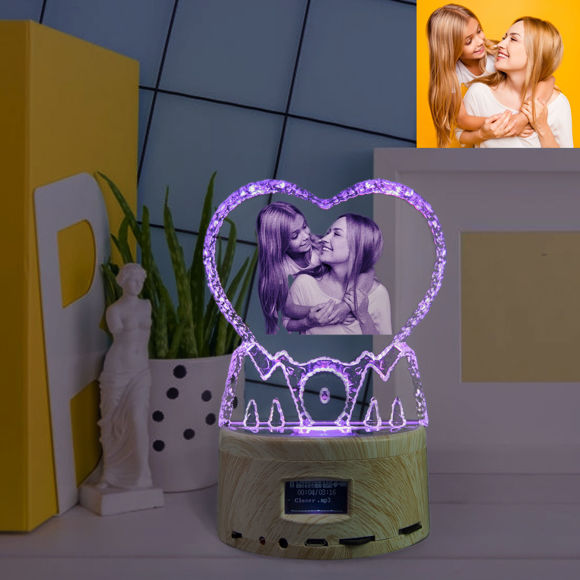 Image de Cadeau en cristal de laser 2D pour maman avec la base légère de boîte à musique de Bluetooth