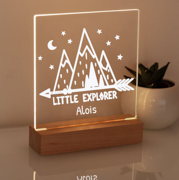 Bild von Little Explorer Mountain Nachtlicht - Personalisiert es mit dem Namen Ihres Kindes