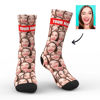 Imagen de Una cara personalizada en calcetines y agregar imágenes y nombre