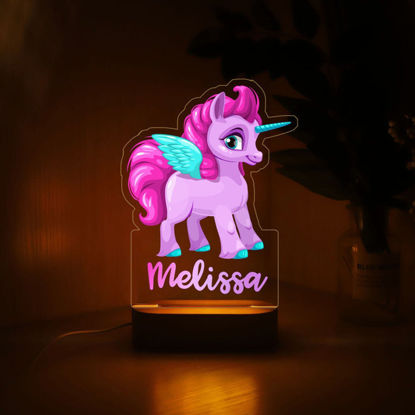 Immagine di Luce notturna con nome personalizzato per bambini - Luce notturna personalizzata con unicorno rosa cartone animato con illuminazione a LED per bambini - Personalizzala con il nome del tuo bambino