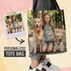 Bild von Personifizieren Sie mit Ihrer Familie und reizender Haustier-Foto-Einkaufstasche