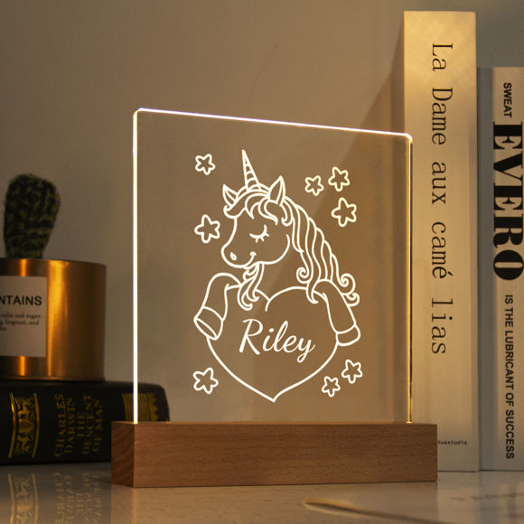 Imagen de Luz de la noche del unicornio del corazón - Personalízalo con el nombre de tu hijo