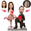 Bild von Benutzerdefinierte Bobbleheads: Ein Paar macht einen Heiratsantrag Bobbleheads | Personalisierte Wackelköpfe für den besonderen Menschen als einzigartige Geschenkidee