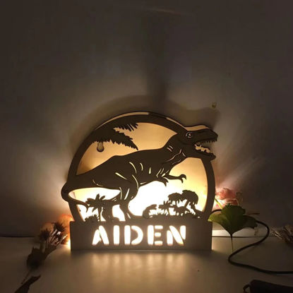 Image de Veilleuse personnalisée pour décoration murale | Veilleuse personnalisée avec nom gravé en bois | Dinosaure | Meilleure idée de cadeau pour un anniversaire, Thanksgiving, Noël, etc.
