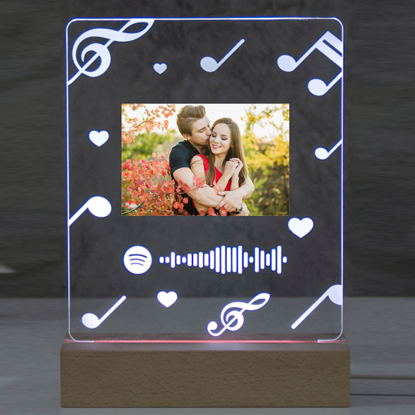 Afbeeldingen van Gepersonaliseerde paar foto nachtlampje met scanbare Spotify-code met muzieknoot voor muziekliefhebbers | Gepersonaliseerd cadeau voor Valentijnsdag, verjaardag, Thanksgiving, Kerstmis enz.