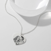 Imagen de Collar personalizado con etiqueta grabada con foto de corazón para mujer en plata de ley 925 