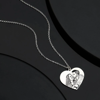 Bild von Personalisierte Damen-Herz-Halskette mit Fotogravur in 925er Sterlingsilber