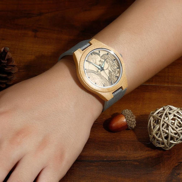 Imagen de Reloj con foto de bambú grabado para mujer Correa de cuero gris 
