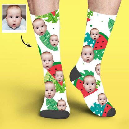 Image de Chaussettes personnalisées Chaussettes personnalisées Chaussettes de pastèque d'été personnalisées - Chaussettes personnalisées avec photo amusante pour hommes et femmes - Meilleur cadeau pour la famille