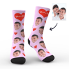 Image de Chaussettes de visage personnalisées - Coeur - Chaussettes de visage photo drôle personnalisées pour hommes et femmes - Meilleur cadeau pour la famille