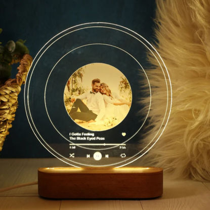 Bild von Personalisiertes Foto-Nachtlicht, personalisiert mit transparenter Schallplatte, scannbares Acryl-Song-Plakette, benutzerdefiniertes Song-Album-Cover, Nachtlicht für Musikliebhaber, Hochzeitsgeschenke