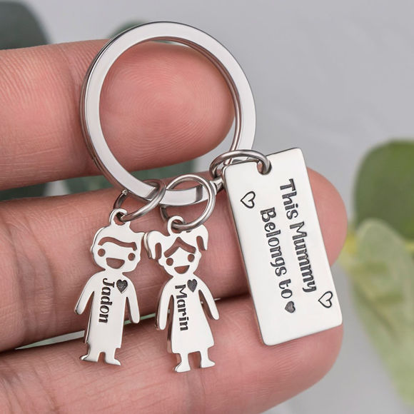 Picture of Engraved Family Name Keychain in 925 Sterling Silver - Best For Mom, Family