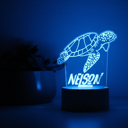 Imagen de Luz de noche con nombre personalizado con iluminación LED de colores - Luz de noche de tortuga multicolor con nombre personalizado