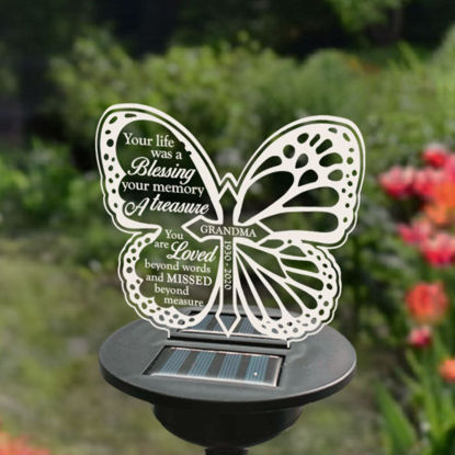 Bild von Personalisiertes Solar-Nachtlicht – Schmetterling Typ B – Garten-Solarlicht für Denkmal