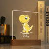 Image de Lumière nocturne de dinosaure jaune ｜ personnaliser avec le nom de votre enfant ｜ Meilleure idée cadeau pour l'anniversaire, Thanksgiving, Noël, etc.