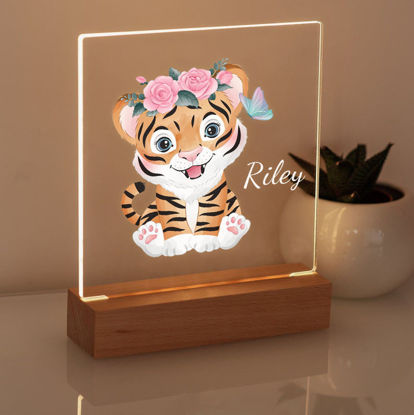 Afbeeldingen van Zittend tijger nachtlicht ｜ Personaliseerde het met de naam van uw kind ｜ Beste cadeau -idee voor verjaardag, Thanksgiving, Kerstmis etc.