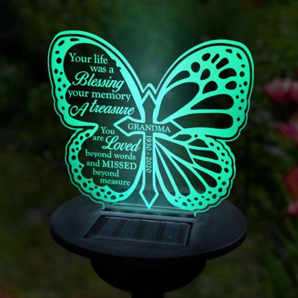 Image de Personalized Solar Night Light ｜ Butterfly Type B ｜ Customized Garden Solar Light for Memorial