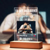 Image de Veilleuse photo personnalisée avec plaque de chanson en acrylique scannable | Veilleuse de couverture d'album de chanson personnalisée pour les mélomanes | Cadeau personnalisé pour le meilleur mari de tous les temps | Meilleure idée de cadeau pour un anniversaire, Thanksgiving, Noël, etc.