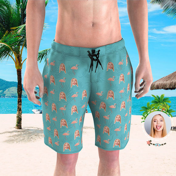 Imagen de Pantalones de playa para hombre con foto personalizada - Cara personalizada con flamenco - Bañador de secado rápido con varias caras, para regalo del día del padre o novio, etc.