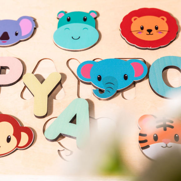 Image de Tableau de noms de puzzle en bois personnalisé - Cadeau de jouet personnalisé pour bébé et enfants - Puzzle de nom personnalisé pour les tout-petits - 1er cadeau d'anniversaire pour bébé