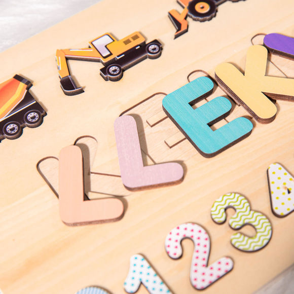 Imagen de Tablero de nombre de rompecabezas de madera personalizado - Regalo de juguete personalizado para bebés y niños - Regalo de 1er cumpleaños para niña