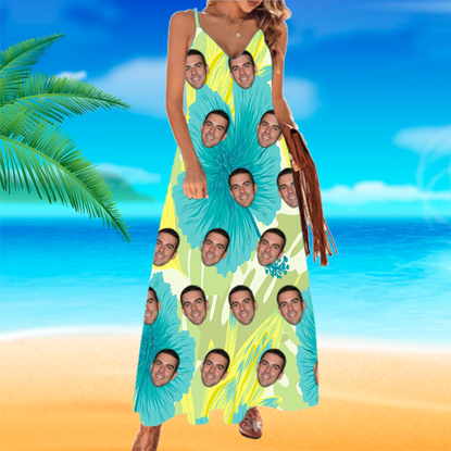 Image de Robe hawaïenne personnalisée - Photo de visage de femme personnalisée sur toute la robe hawaïenne - Fleurs et feuilles colorées - Meilleurs cadeaux pour femmes - Robe de soirée sur la plage comme cadeau de vacances - copie