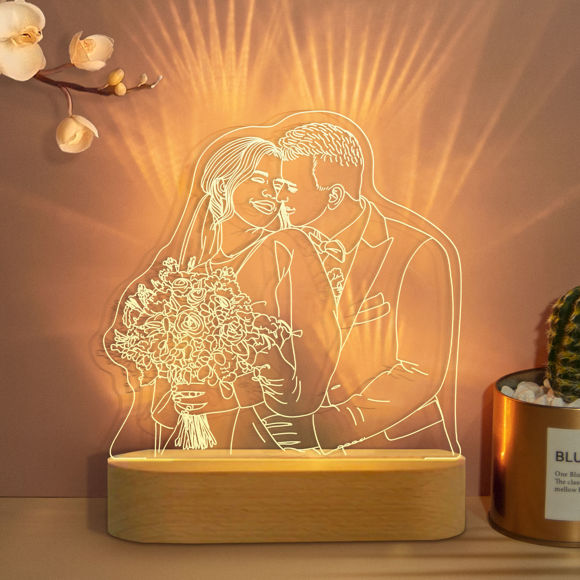 Image de Lampe de nuit 3D à base ovale en bois personnalisée pour vos proches | Meilleure idée de cadeaux pour anniversaire, Thanksgiving, Noël, etc.
