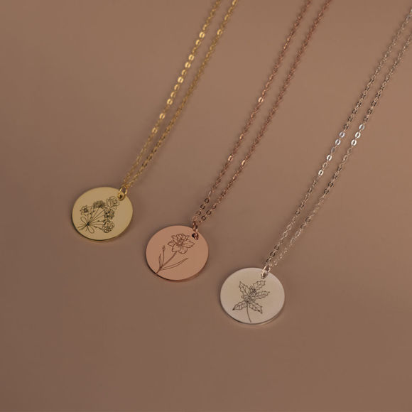 Bild von Personalisierte Namenskette mit Geburtsblume – runde Scheibenblumen-Namenskette – Brautjungfern-Geschenke, Hochzeits-Halskette