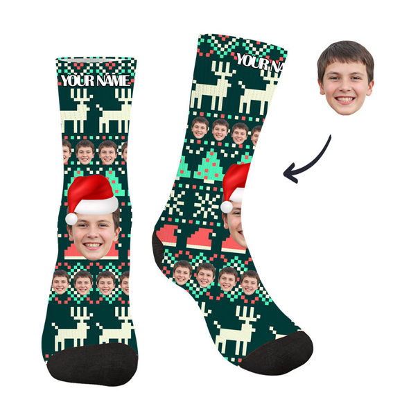 Bild von Grüne Socken im weihnachtlichen Stil mit individuellem Gesichtsfoto – das beste Geschenk für Familie, Freunde und mehr.