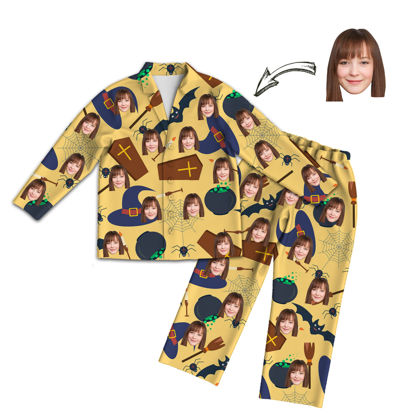 Bild von Gelbes Langarm-Pyjama-Set mit individuellem Gesichtsfoto im Halloween-Stil – tolles Geschenk für Ihre Lieben, Familie und mehr.