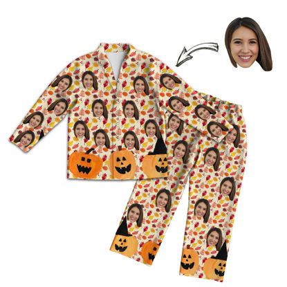 Bild von Personalisiertes Gesichtsfoto, gelbes Langarm-Kürbis-Pyjama-Set im Halloween-Stil – tolles Geschenk für Ihre Lieben, Familie und mehr.