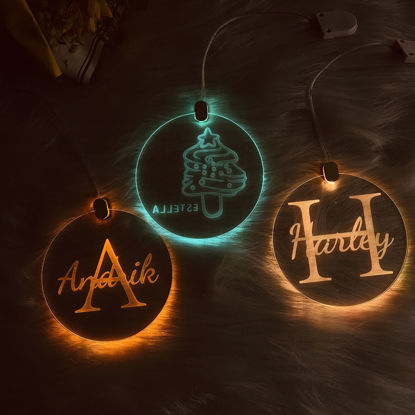 Afbeeldingen van Aangepaste naam acryl hangende LED-nachtverlichting ornamenten - gepersonaliseerde kerstboom naam ornament - Kerstmis Home Decor - 3-pack bundelverkoop