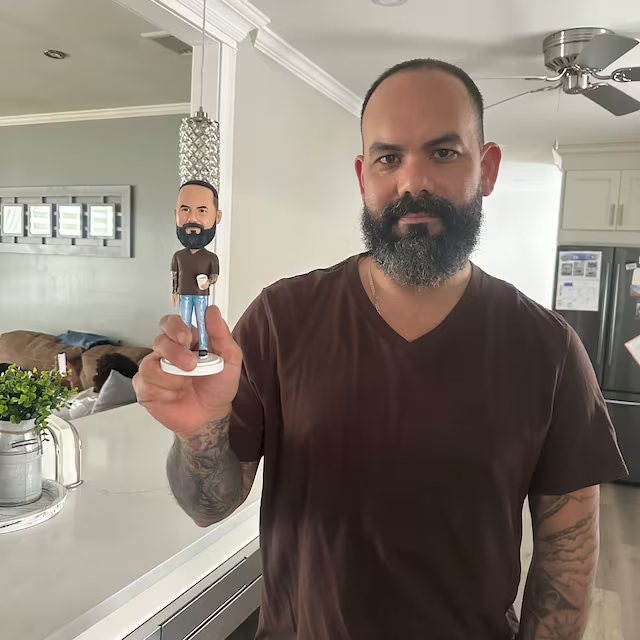 Picture of Custom Bobbleheads: Father's Day Gift Dad in Black | Personalized Bobbleheads for the Special Someone as a Unique Gift Idea