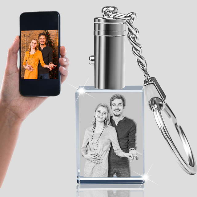 Picture of Personalized 2D or 3D Crystal Photo Keychain Gift in Rectangle