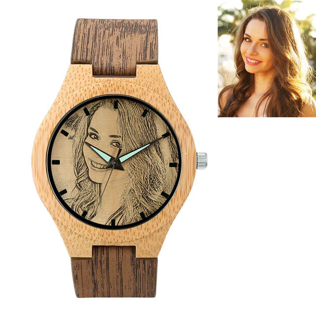 Picture of Unisex Carved Bamboo Photo Watches with Wood Grain Leather Strap