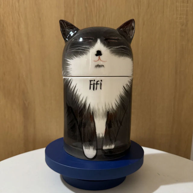 Picture of Custom Handmade Cat Ceramic Urn - Personalised Pet Urn - Pet Ornaments