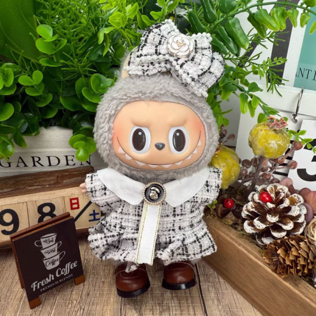 Picture of Custom Labubu Clothing Sets - White Chanel Style - Doll and Shoes Not Included