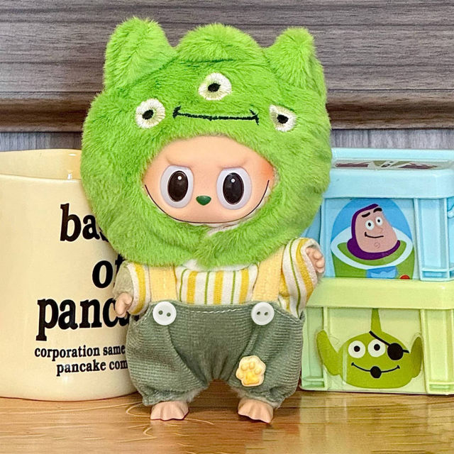 Picture of Three Eyes Alien - Custom Labubu Clothing Sets - Doll Not Included
