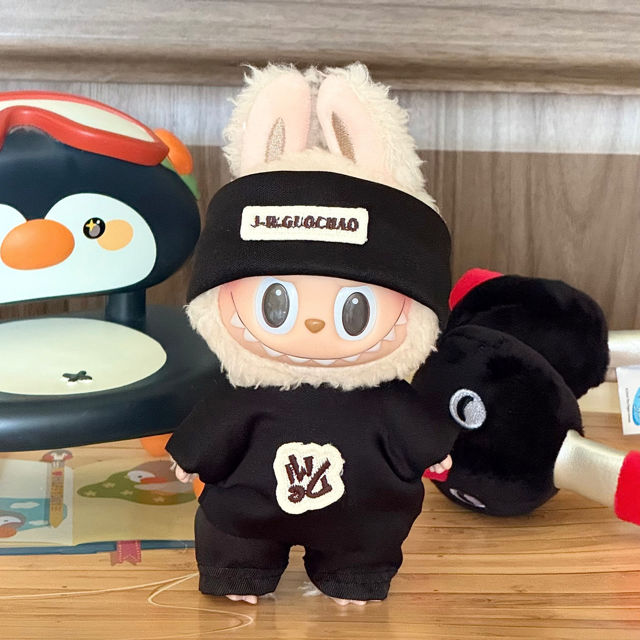 Picture of Custom Gen 1 & 2 Labubu Clothing Sets - All-Black Cool Style - Clothes Only for 17cm Labubu Plush Doll - Doll and Shoes Not Included