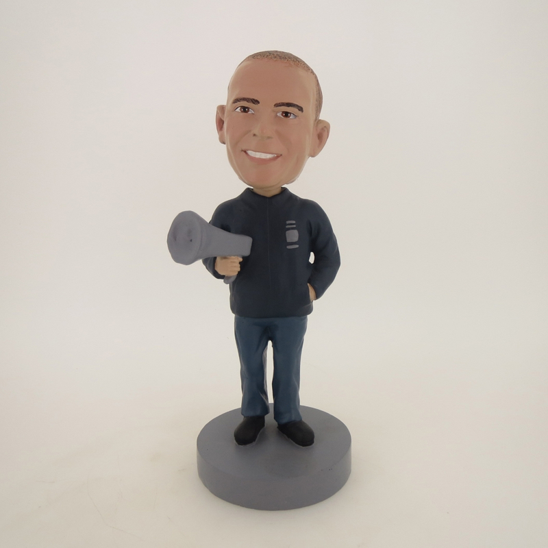 Picture of Custom Bobblehead Doll: Man Holding Horn