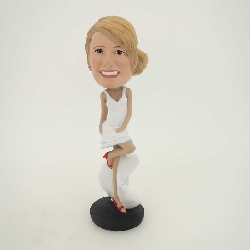 Picture of Custom Bobblehead Doll: Longuette Woman