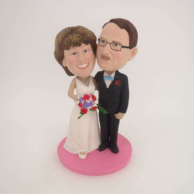 Picture of Custom Bobblehead Doll: Black Suit And White Wedding Dress Arm Behind Each Other Wedding Couple