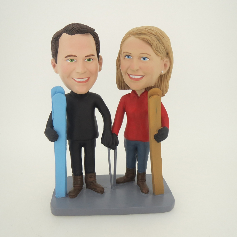 Picture of Custom Bobblehead Doll: Skiing Couple